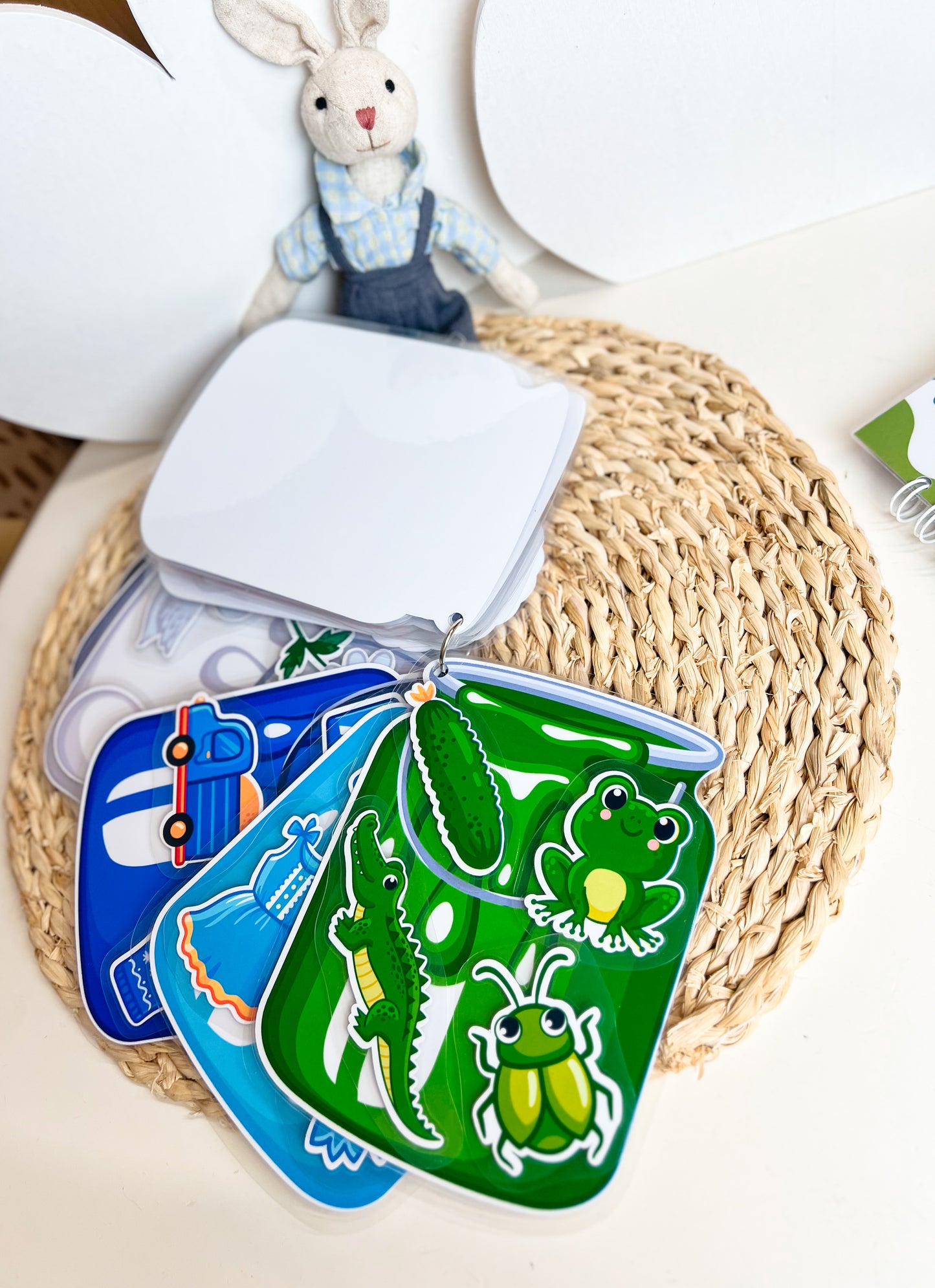 "Spalvotieji stiklainiai" lavinamoji knygelė