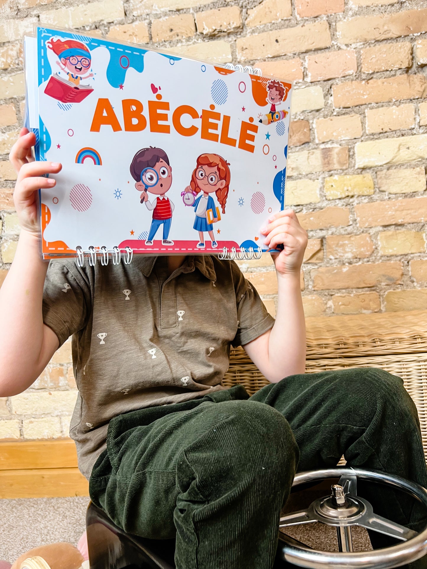 "Abėcėlė su kortelėmis" lavinamoji knygelė