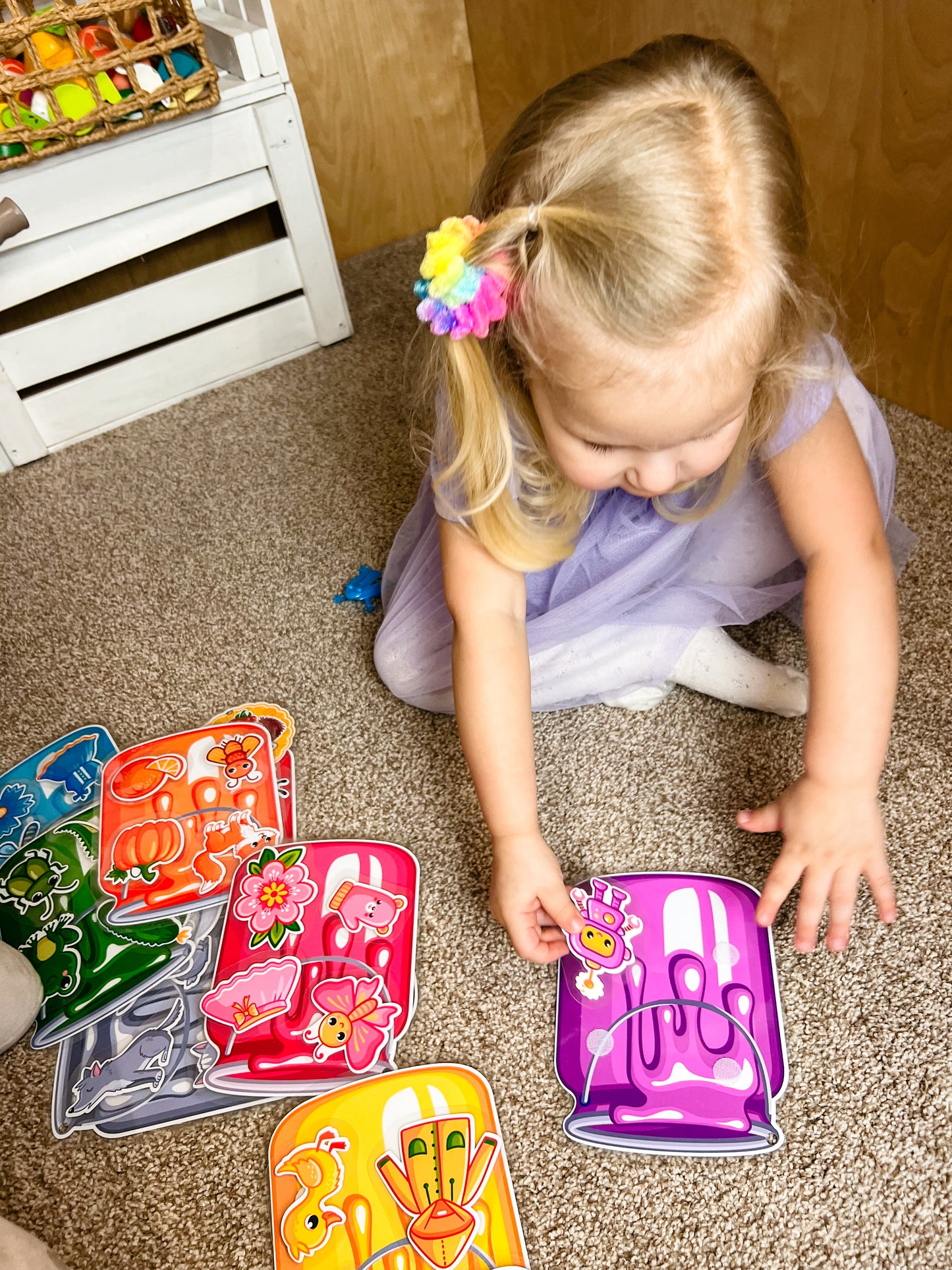 "Spalvotieji stiklainiai" lavinamoji knygelė